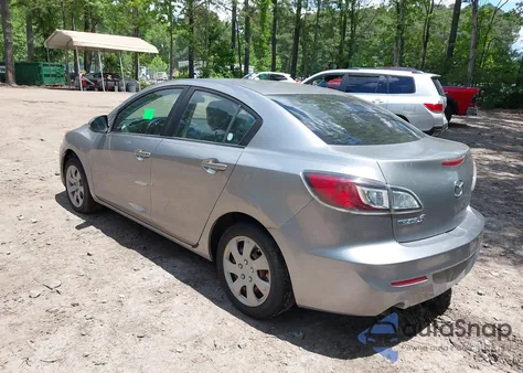 2013 Mazda Mazda3 I Sv z USA, uszkodzony, nr VIN JM1BL1TF5D1736650